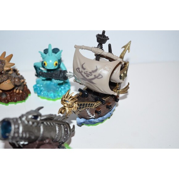 Skylanders Spyro's Adventure Figures Items Huge Lot - Picture 9 of 16